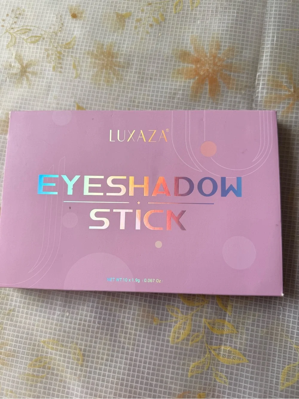 Luxaza Pink Eyeshadow Stick — Creamy Pink Eye Color
